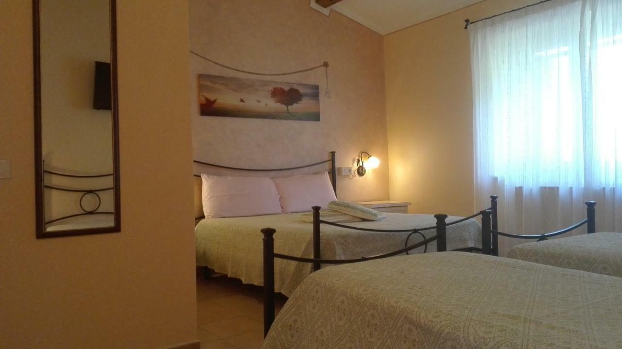 Agriturismo Monte Pino Telti Buitenkant foto